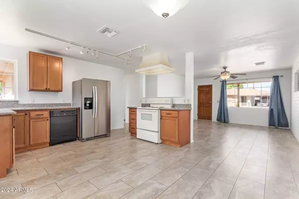 1112 S BONNIE Lane, Tempe, AZ 85281