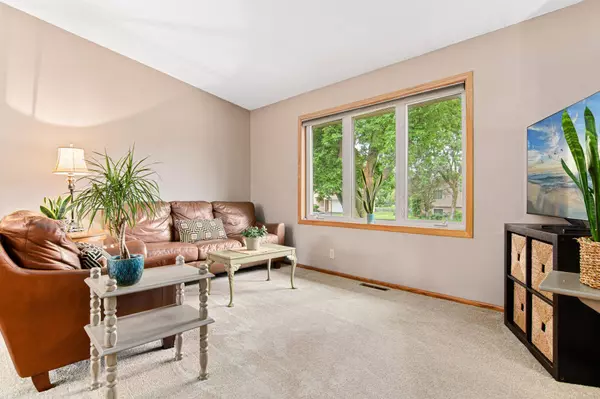 16234 Fairgreen AVE, Lakeville, MN 55068