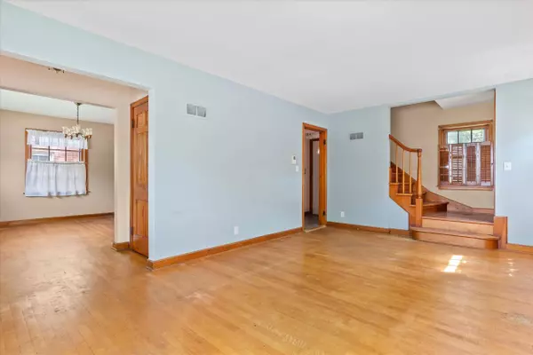 6333 W Chambers, Milwaukee, WI 53210