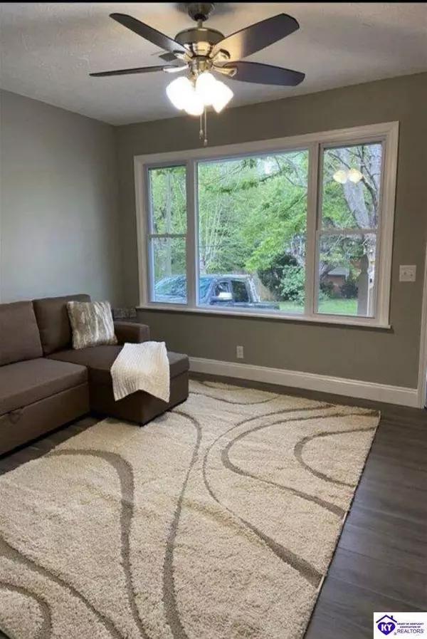 97 Cedar Hill Drive, Elizabethtown, KY 42701