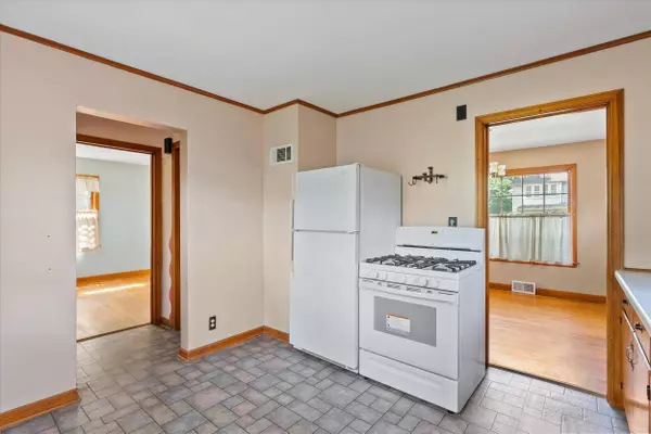 6333 W Chambers, Milwaukee, WI 53210