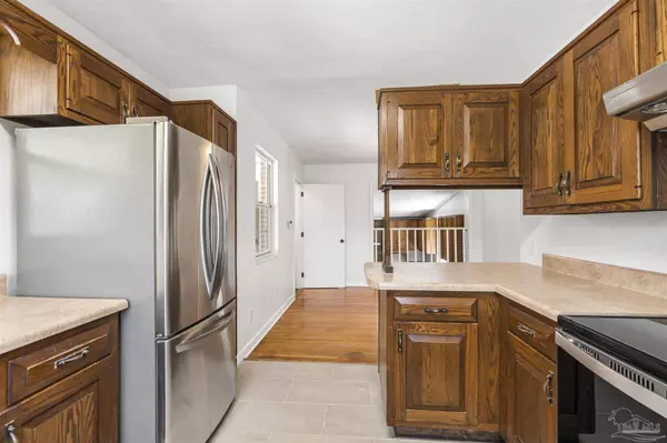 1811 Peyton Dr, Pensacola, FL 32503