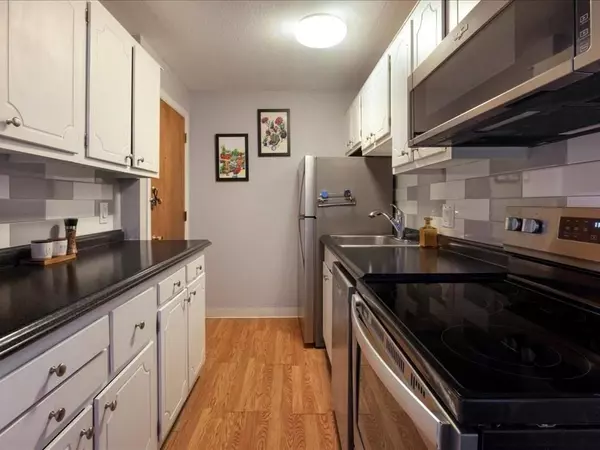 53 Melrose St #4E, Melrose, MA 02176