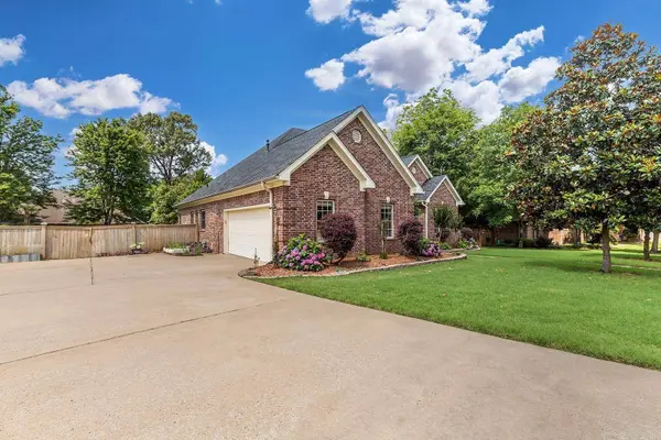 5118 Maui Avenue, Benton, AR 72019