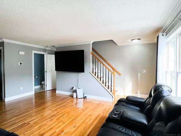 132 Taft Point #5, Waterbury, CT 06708