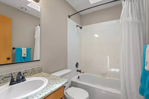 5711 S Pony Ct, Spokane, WA 99224