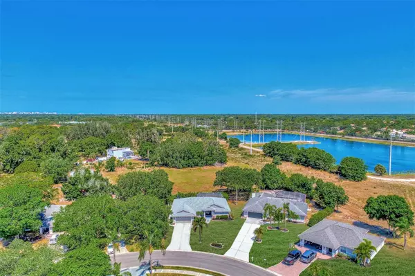 5495 CYNTHIA LN, Sarasota, FL 34235