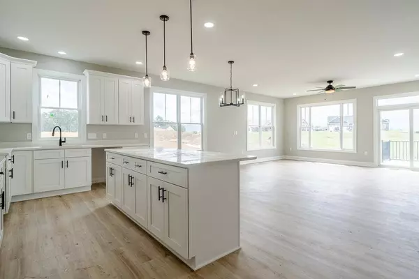 10212 DALMATIAN DR, Mcgaheysville, VA 22840