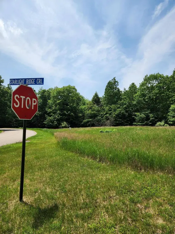 64 Opal Ridge Drive, Onekama, MI 49675