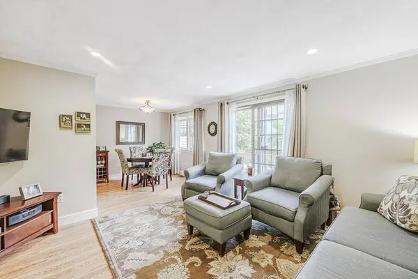 153 Apache Way #153, Tewksbury, MA 01876