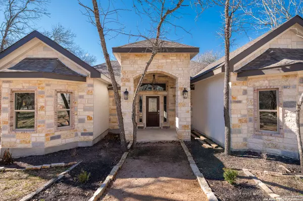 22379 Mathis Rd, San Antonio, TX 78264