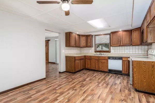 201 E Jefferson, Warren, IL 61087