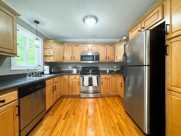 132 Taft Point #5, Waterbury, CT 06708