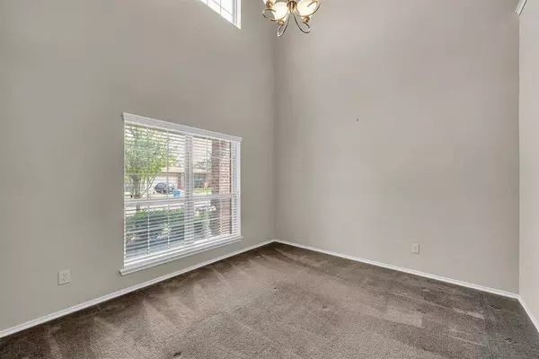 8728 Yosemite Trail, Cross Roads, TX 76227