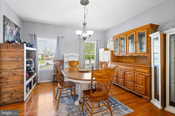 88 CENTENNIAL DR, Hammonton, NJ 08037