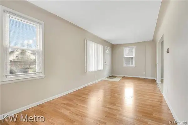 23011 PIPER Avenue, Eastpointe, MI 48021