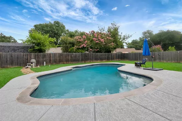 4009 Chestnut Street, Fort Worth, TX 76137