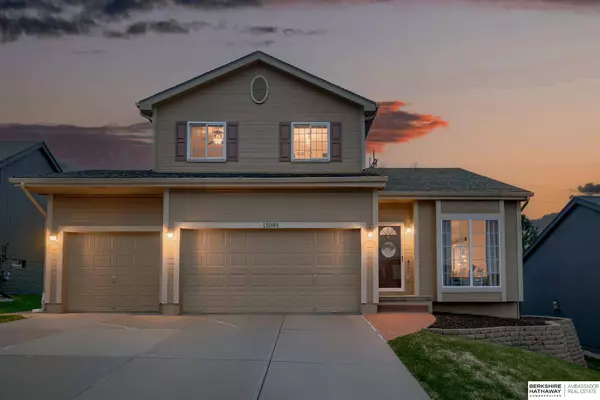 15085 Meredith Avenue, Omaha, NE 68116