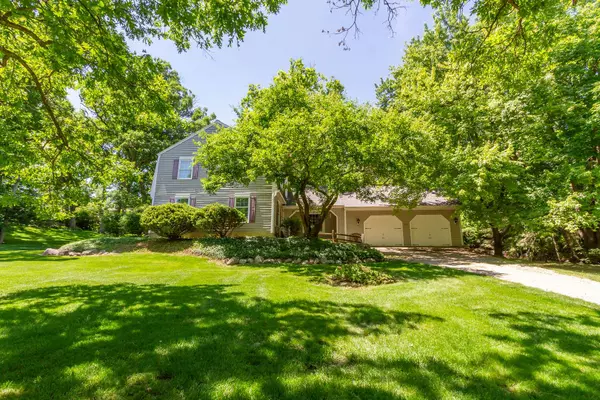 1048 Van Tassel RD, Sleepy Hollow, IL 60118