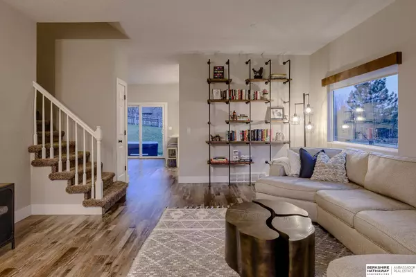 15085 Meredith Avenue, Omaha, NE 68116