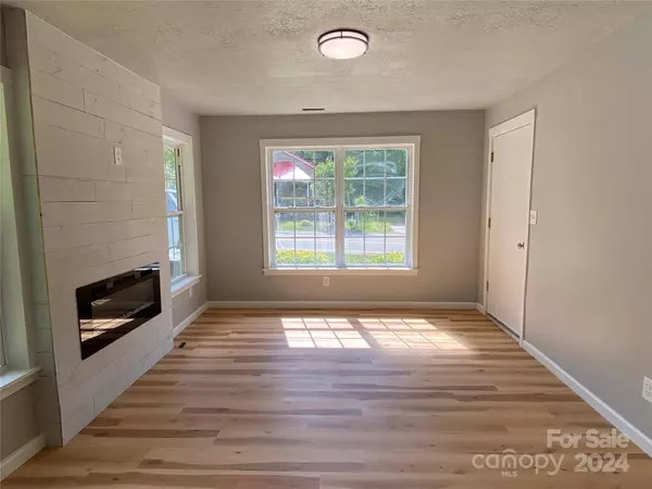 428 Clinton AVE, Lancaster, SC 29720