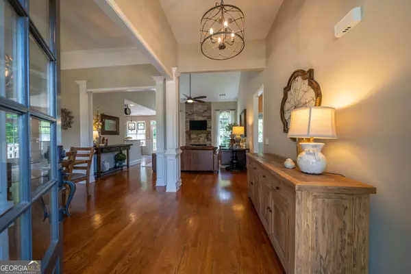 28 Roberson DR NE, Cartersville, GA 30121