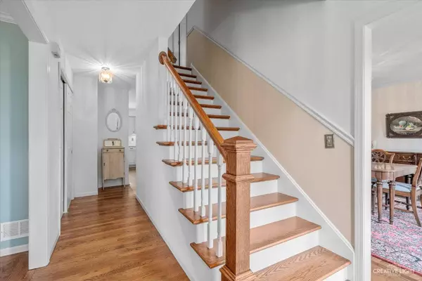 50 Deer Run, Crystal Lake, IL 60012