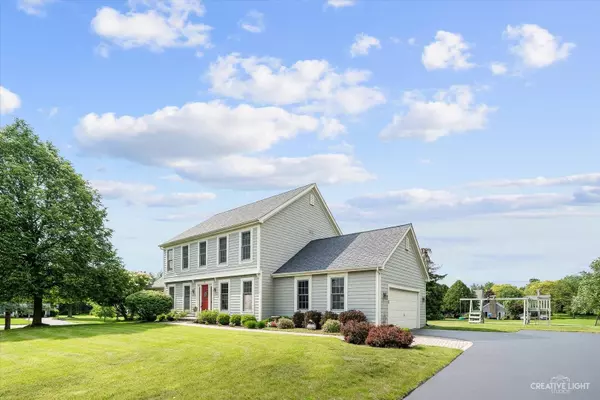 50 Deer Run, Crystal Lake, IL 60012