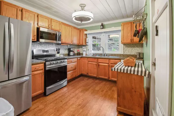 204 Hill ST, Gatlinburg, TN 37738