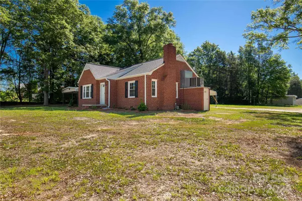 2015 Great Falls HWY, Lancaster, SC 29720