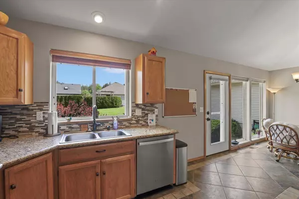 5711 S Pony Ct, Spokane, WA 99224