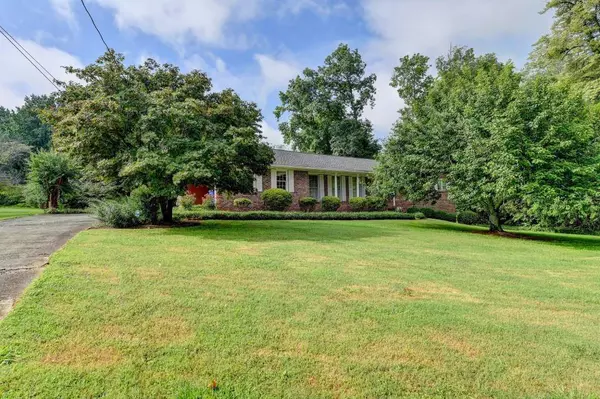 736 Craig DR, Lawrenceville, GA 30046