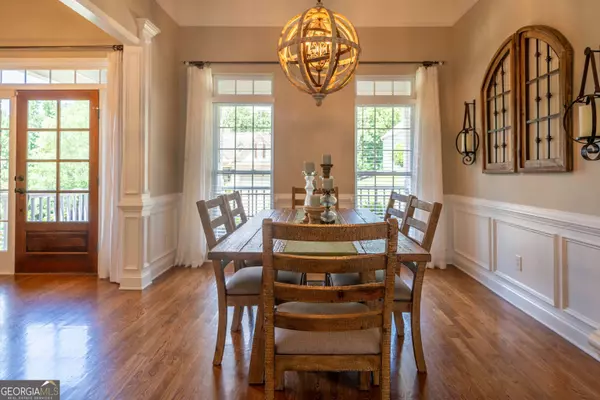 28 Roberson DR NE, Cartersville, GA 30121