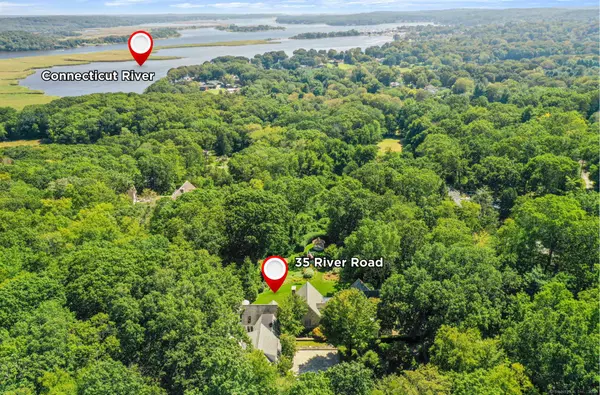 35 River Road Drive, Essex, CT 06426