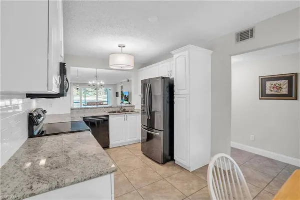 240 Timber Lake CIR #D104, Naples, FL 34104