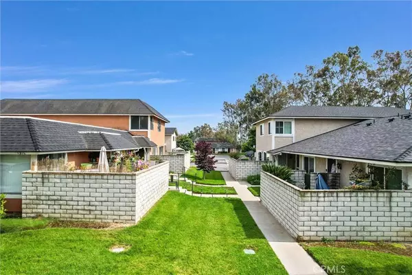 1318 Peppertree CIR, West Covina, CA 91792