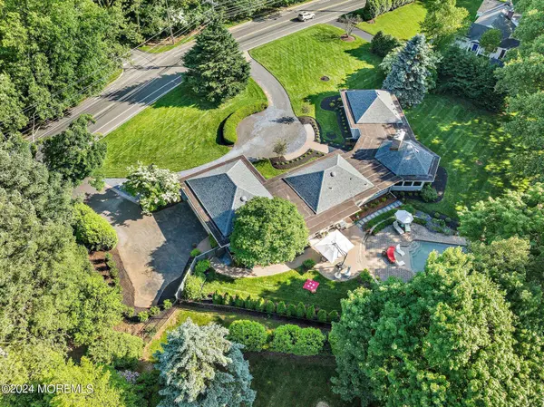 530 Ridge Road, Fair Haven, NJ 07704