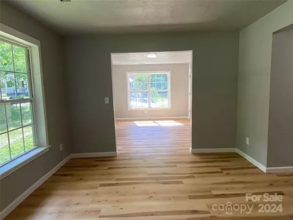 428 Clinton AVE, Lancaster, SC 29720