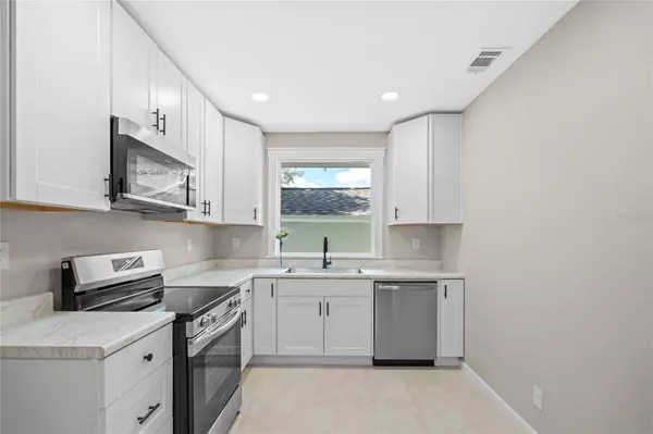 1405 E FERN RD, Lakeland, FL 33801