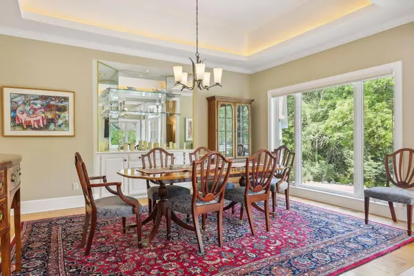 14864 Richards DR W, Minnetonka, MN 55345