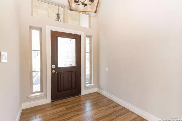 22379 Mathis Rd, San Antonio, TX 78264