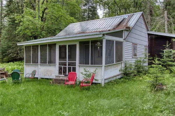 5220 W State Hwy 77, Clam Lake, WI 54517