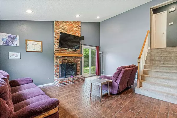 9707 W 49TH ST, Merriam, KS 66203