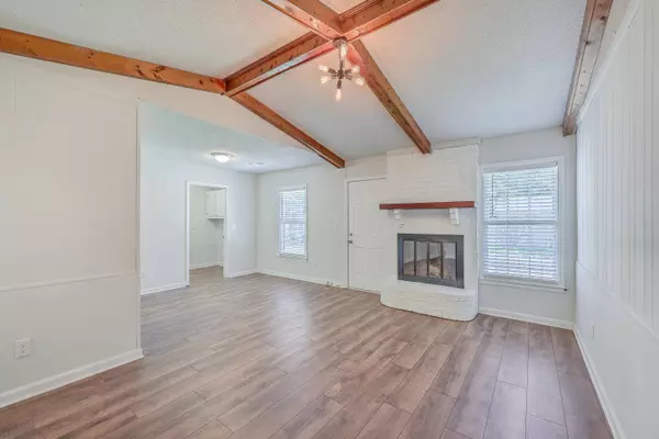 3426 Smoketree Ct, North Charleston, SC 29420