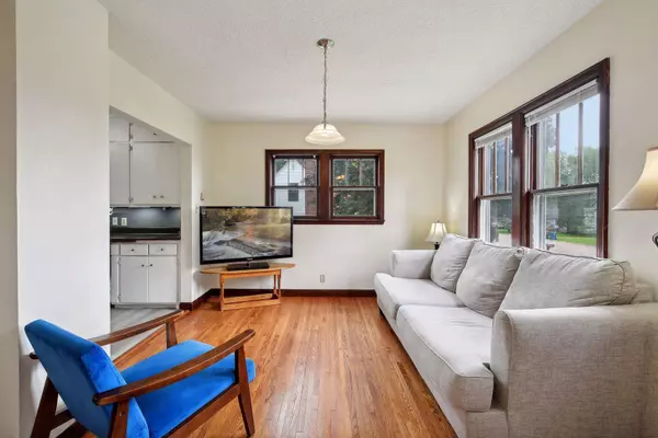 5010 Main ST E, Maple Plain, MN 55359