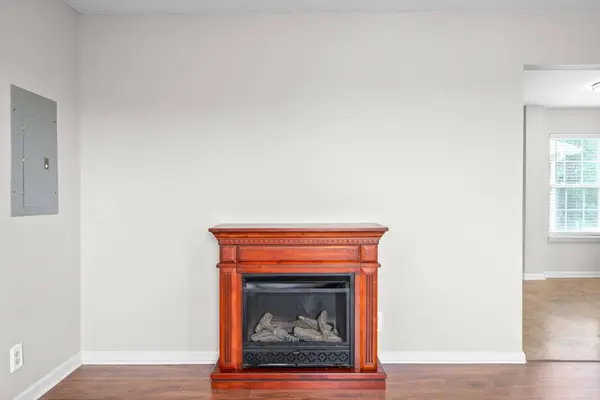 129 Bumpus Mill Rd, Oak Grove, KY 42262