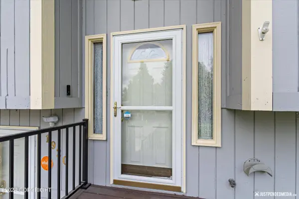 1920 Jarvis AVE, Anchorage, AK 99515