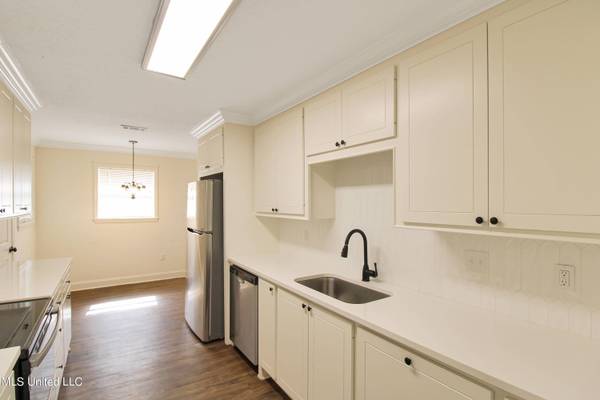 276 Belaire Drive, Pearl, MS 39208