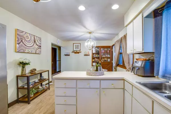 125 Broome Street, Sun Prairie, WI 53590