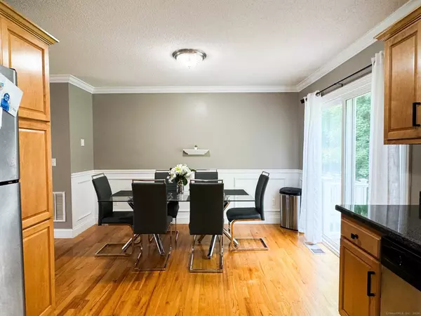 132 Taft Point #5, Waterbury, CT 06708